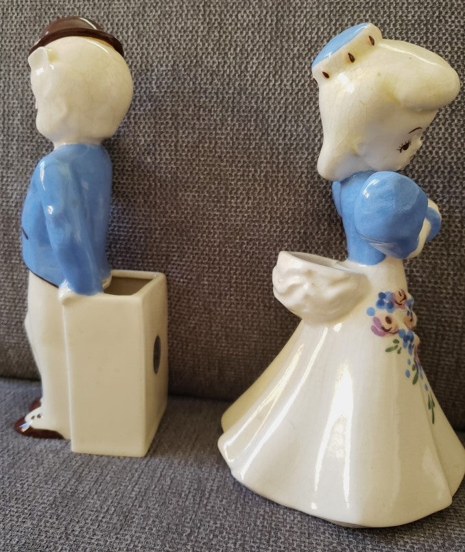 DeLee Art Vase Figurines