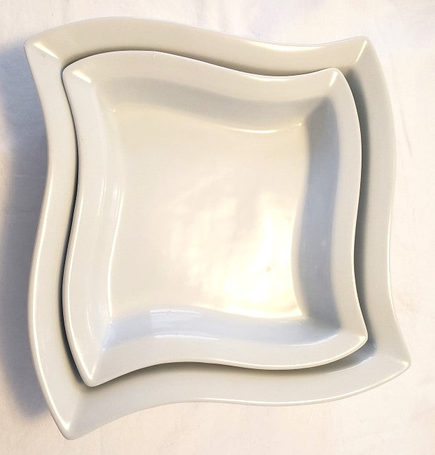 Pier 1 "Wavy" Serving Bowl Set