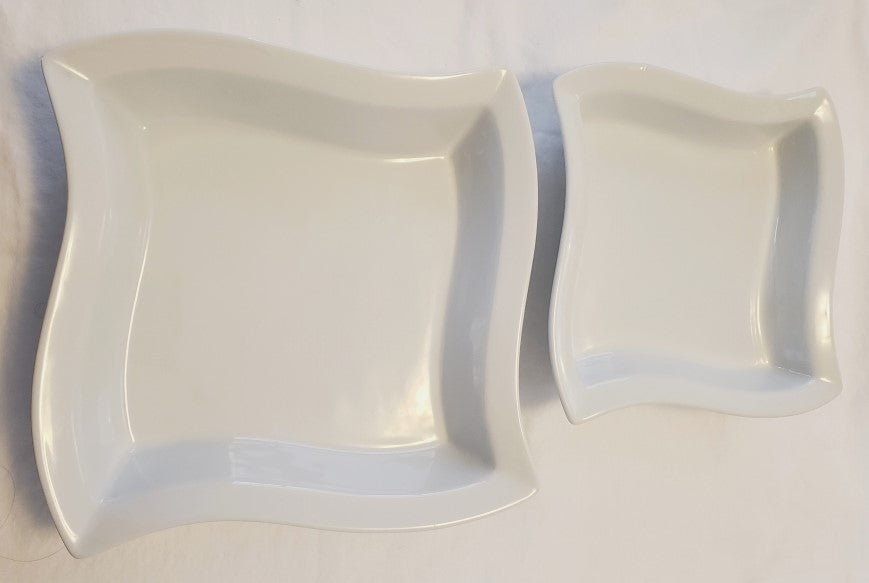 Pier 1 "Wavy" Serving Bowl Set
