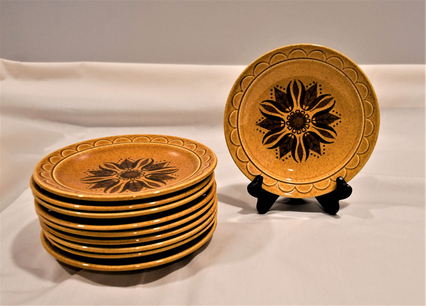 Homer Laughlin "Golden Harvest" Salad Plate