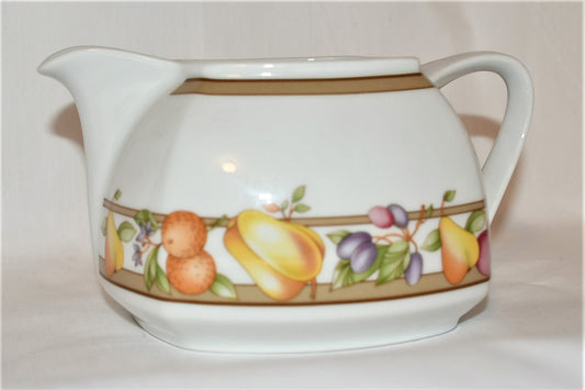 Winterling Marktleuthen Bavaria Gravy Boat - unknown pattern