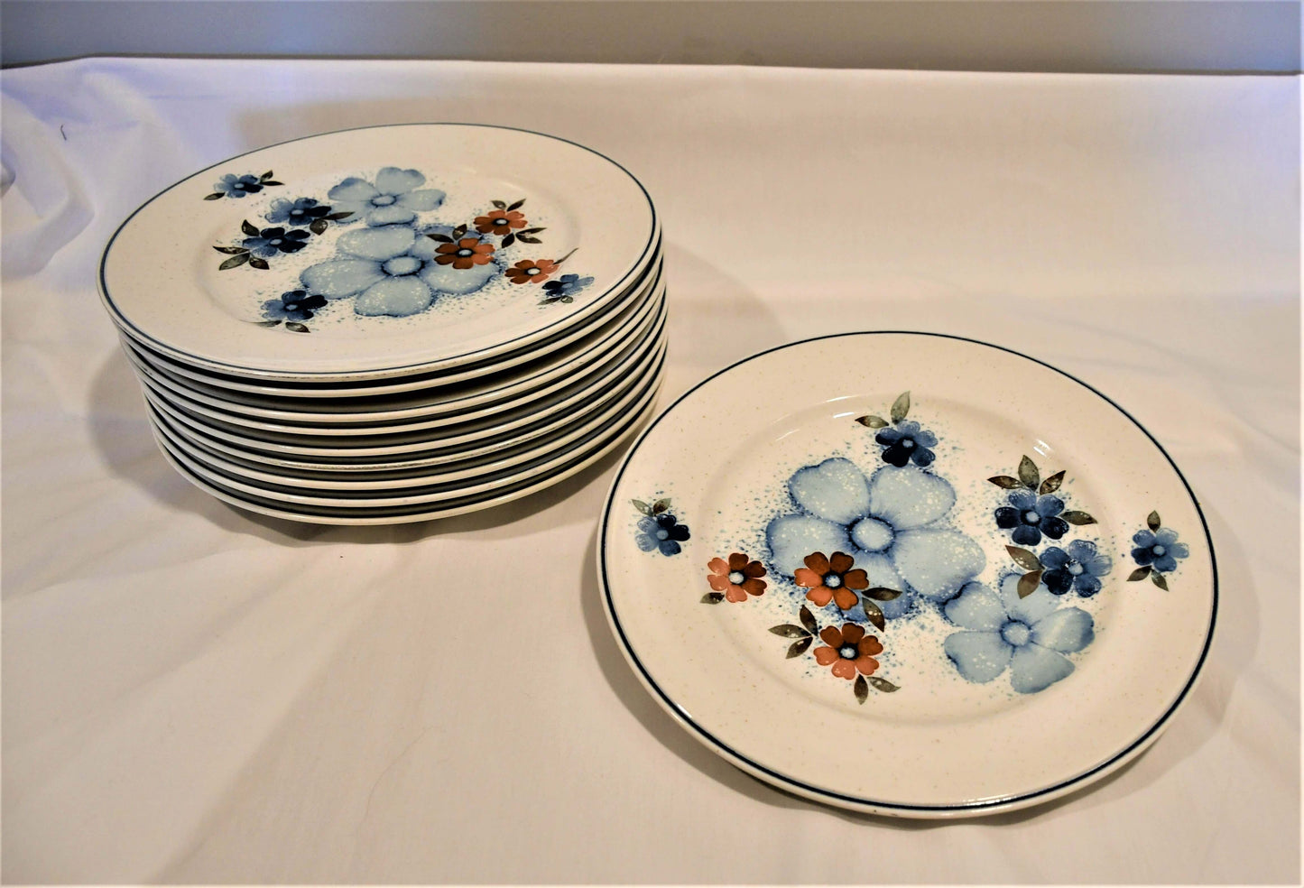 Noritake Versatone "Glimmer" Dinner Plate