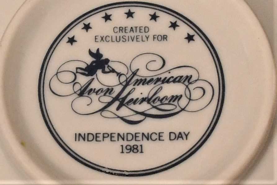 Avon American Heirloom "Independence Day 1981" Bowl